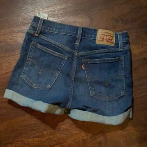 Levi’s Button Fly Jean Shorts Wedgie Short